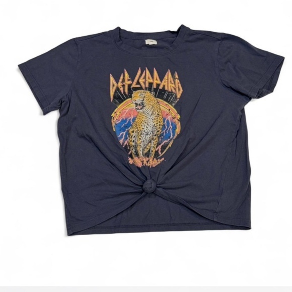 Def Leppard Graphic Tee with knot tied in front